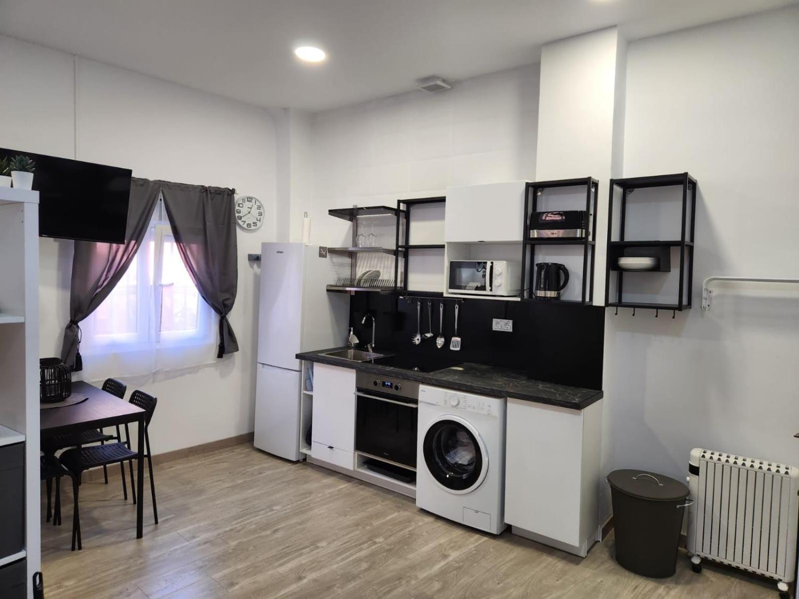 Plan B Madrid Vallecas Buitenkant foto